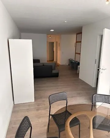 Lägenhet 3 Schlafzimmer Fuer 6 Personen In Inkl Terrasse & Garten